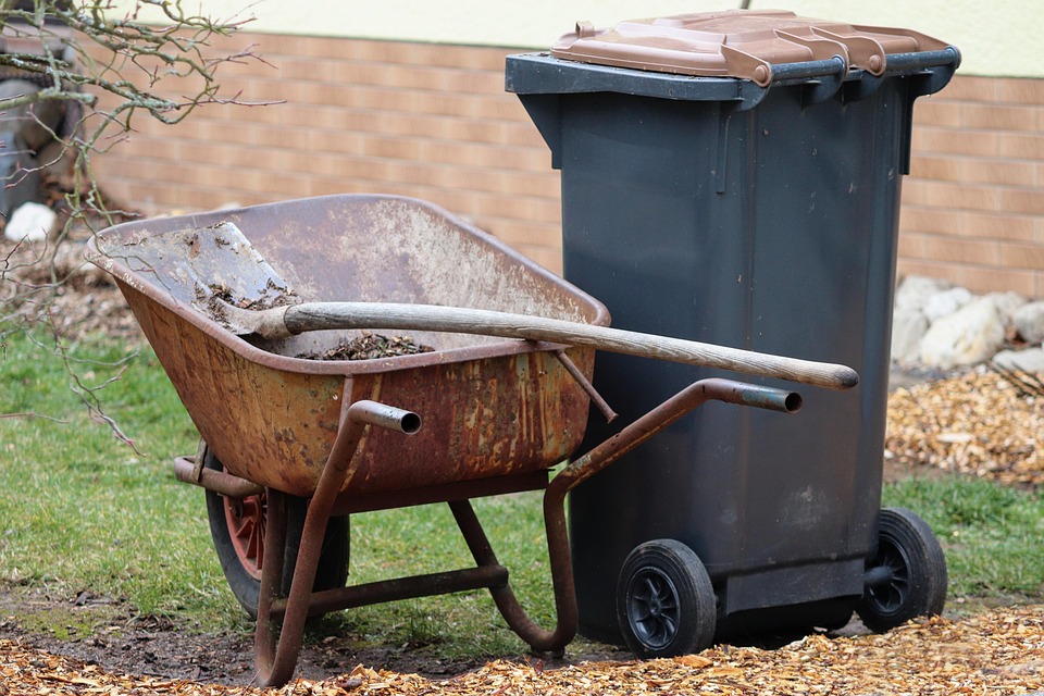 garden tool maintenance